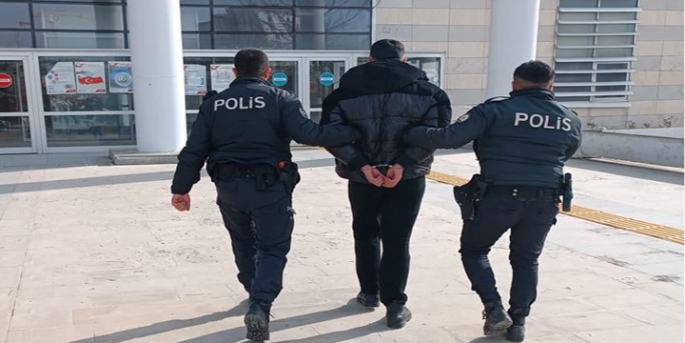 15 Yıl Hapis Cezası ile Aranan Şahıs Elazığ'da Yakalandı