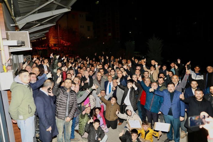 Başkan adayı Faruk Septioğlu, Hilalkent'te vatandaşlarla buluştu